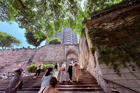 CHONGQING City Guided Hiking Day Tour: Lens, Bites & Hidden Steps