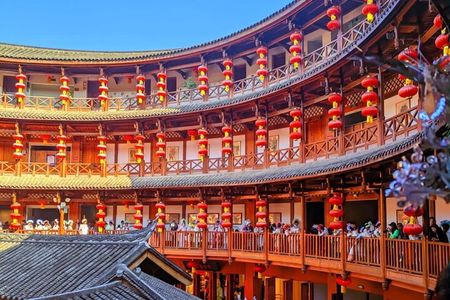 All-Inclusive Private Panda & Hidden Ancient Town Tour