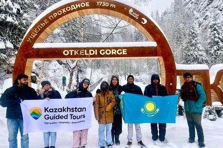 Alma-Arasan & Ayusai Mountain Gorges with Hot Springs Tour