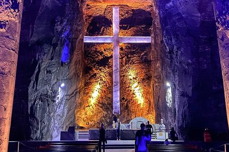 Private Tour of Sal and Zipaquirá Cathedral, Transportation from Bogota