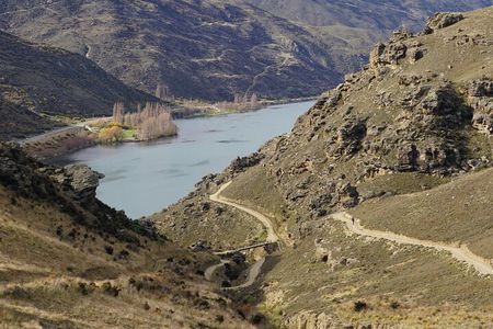 Lake Dunstan and Carrick Winery: Boat and eBike Adventure