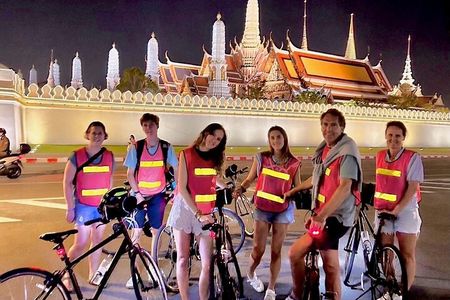 Discover Bangkok at Night 5-Hour Bike Tour with dinner