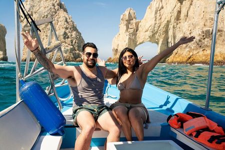 Land’s End Experience – Arch, Beaches & Marine Life