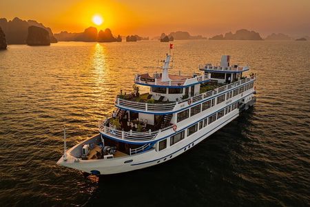 3-Day Explore Bai Tu Long Bay On Cruise - Midrange Cruise