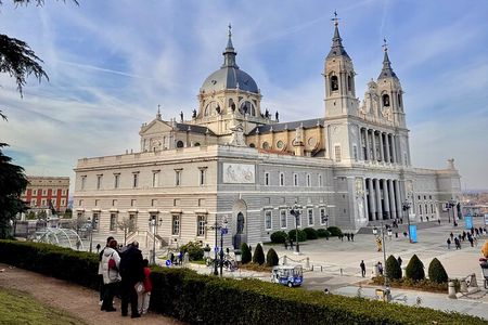 Madrid Scavenger Hunt Family Adventure