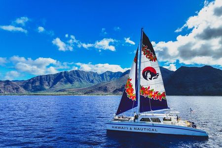 West Oahu Dolphin Watch and Snorkel Sail with Lunch