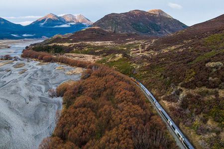Christchurch to Franz Josef One Way Day Tour with TranzAlpine