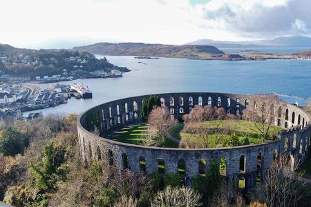From Glasgow: Lochs and Castles of the West Highlands