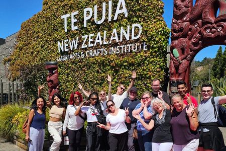 Rotorua Highlights inc. Waiotapu & Te Puia Day Tour from Auckland