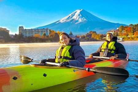 Early Morning Kayaking With Views of Mt Fuji at Lake Kawaguchiko