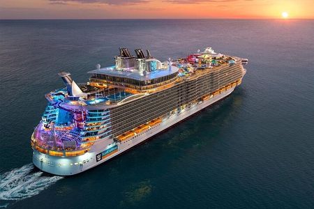 Bali : Fullday Luxury Cruise Experience From Benoa Port 