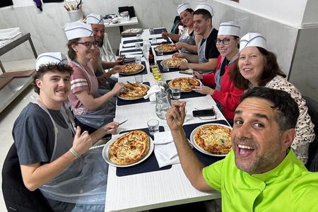 Naples: Pizza and Gelato Making Class