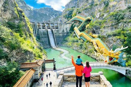 Private Day Tour to Longqing Gorge with Boat Ride and Cable Car from Beijing