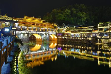 Zhangjiajie & Fenghuang 3-night Private All-inclusive Tour by Car