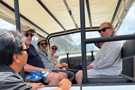 Safari 4 by 4 Adventure Tour in Moorea