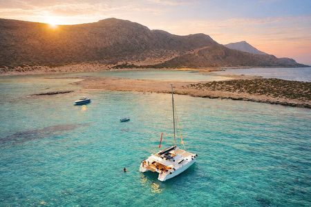 Kissamos: Semi-Private Balos Cruise with Sushi & Drinks