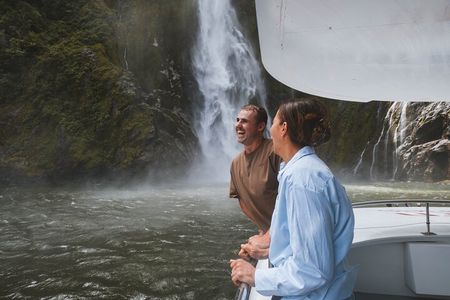 Milford Sound Nature Cruise with Cascade Room Upgrade