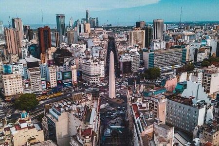 Sunlit Walking Tour in Buenos Aires: Explore Five Neighborhoods