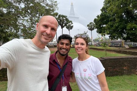 Enjoy a Private Guided Day Tour in Anuradhapura