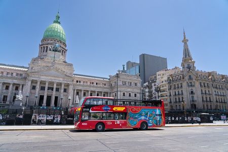 Explorer: Hop-On Hop-Off Tourist Bus 48 hours + Navigation