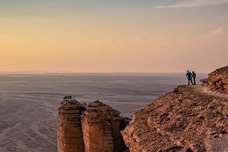 Edge Of The World Hiking Adventure Riyadh Tour Sunset