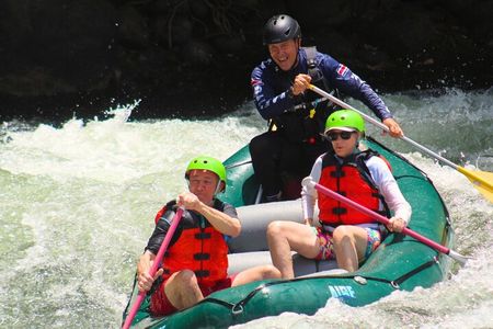 Sarapiquí River Rafting Tour – Class II–III Near Arenal