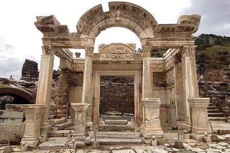 Kusadasi ephesus tours Turkish Bath with Port Pick Up and drop 