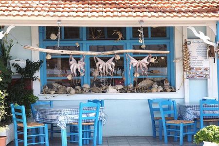 Private Paros Tour, Village of Lefkes - Naousa with Pie Tasting