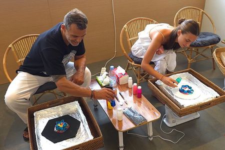 Create Your Own Pouring Painting in Ubud