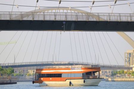 Burj Khalifa VIP Dinner Cruise wIth live entertainment