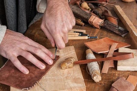 Oltrarno Artisans tour, Wine Windows and Gelato