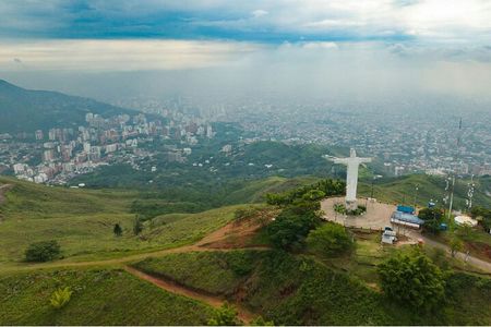 City tour in Cali with visit to the Monument to Christ the King