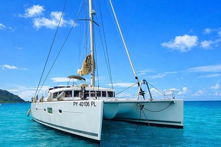 Luxury Private Moorea Cruise Tour