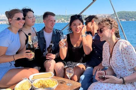 Luxury Private Yacht Cruise on Bosphorus Istanbul