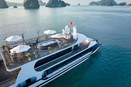 Ha Long Bay Day Cruise in One Day Tour