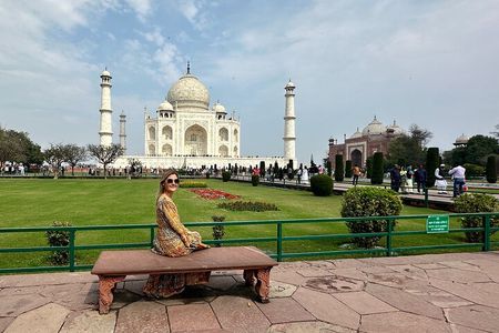 Private Sunrise Taj Mahal Tour from Delhi with Expert Guide