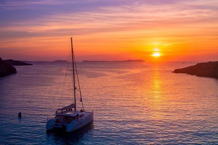 Luxury Santorini Sunset Cruise: Dinner, BBQ, Open Bar, Transfers