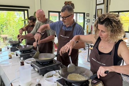 Chiang Rai Thai Cooking Class with Market Tour at Suwannee