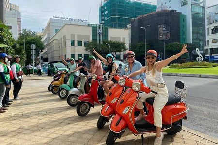 Hanoi Scooter Tours with Women Drivers Max 6 Pax/Group