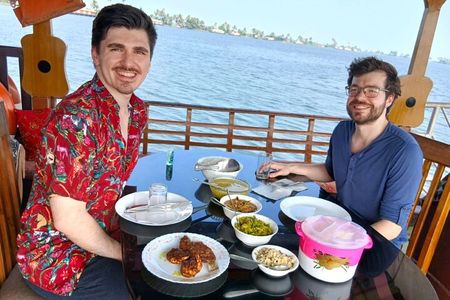 Alleppey Houseboat Overnight Cruise from Kochi