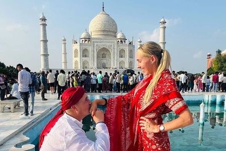 Sunrise Taj Mahal and Agra Day Tour From Delhi - All Inclusive