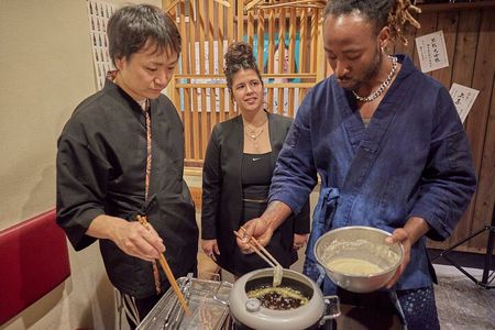 Authentic Sushi or Tempura Cooking Class in Osaka with Michiharu