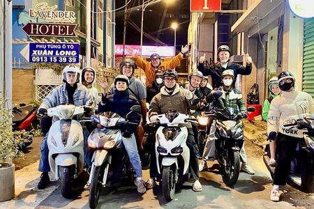 Da Lat Night Local Food & Sightseeing Tour by Scooter