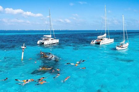 Mauritius Ile Aux Cerfs Shared Catamaran with Hotel Pickup