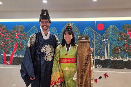 Korean Cultural Experience in Seoul - Gayageum class & Hanbok