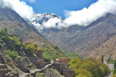 Imlil and Atlas Mountains Day Trip with Lunch in a Berber Village