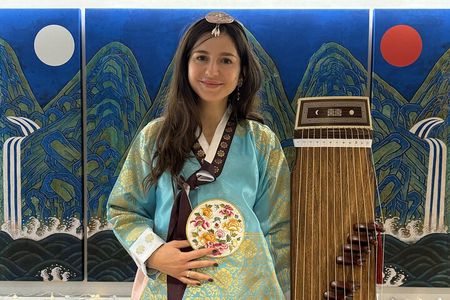 Korean Cultural Experience in Seoul - Gayageum class & Hanbok