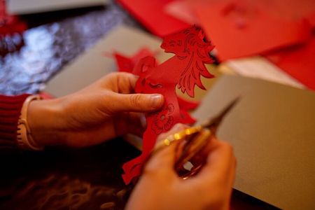 75 minutes Chinese Paper Cutting Workshop in Shanghai