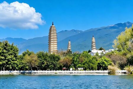 Kunming Private Day Tour to Dali City Highlights by Bullet Train