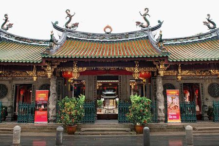 Chinatown and Little India Private Walking Tour (3 hours)